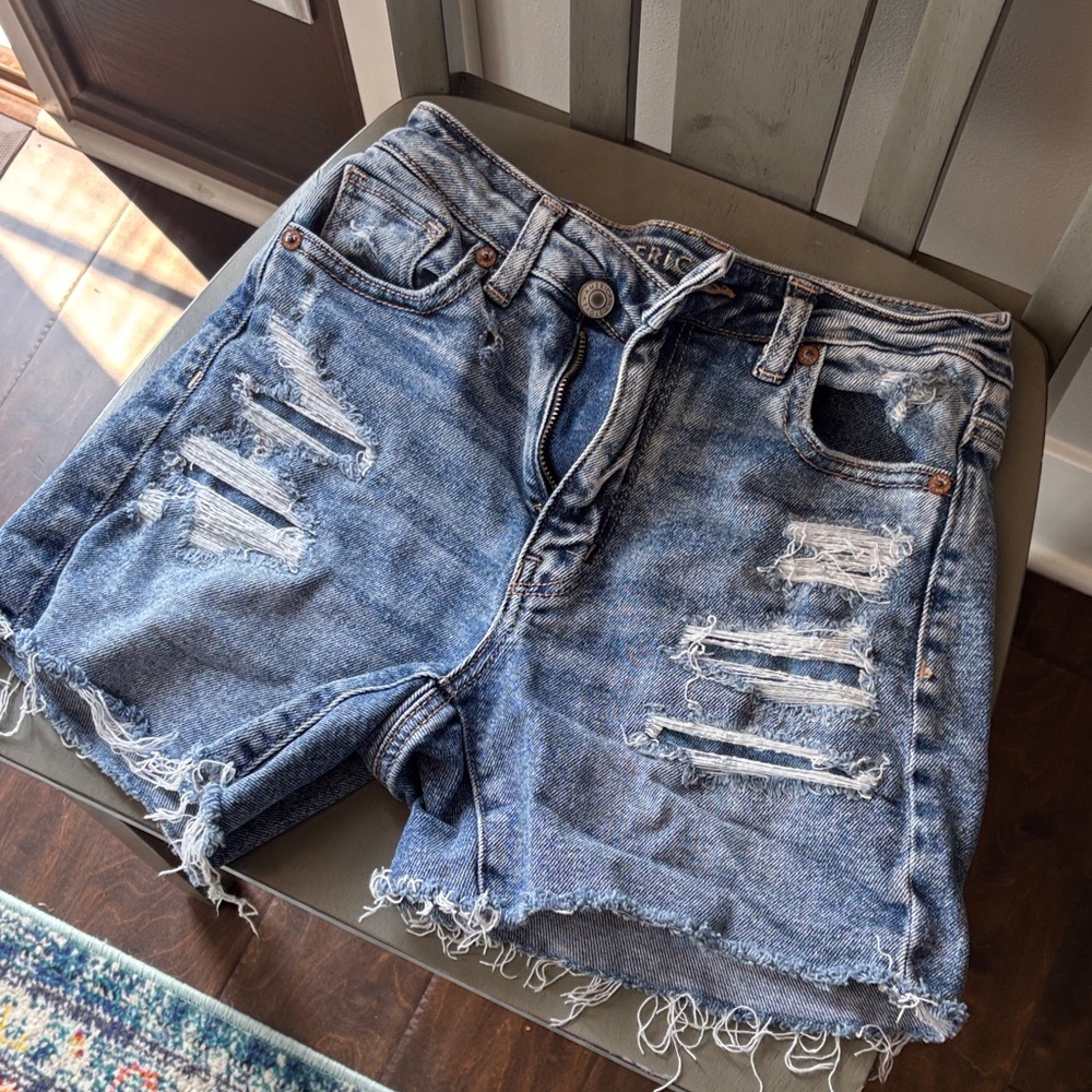 Distressed Denim teen Shorts size 000 American Eagle brand